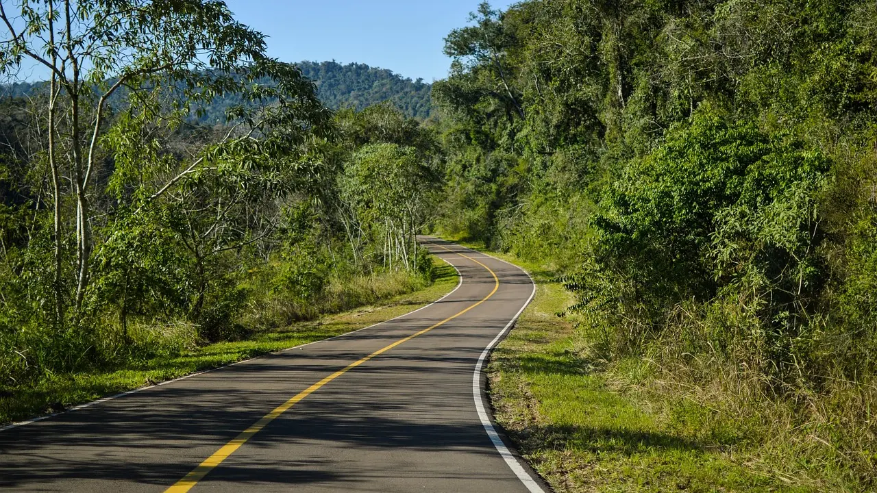 Compétition entre Mercedes, BMW et Audi