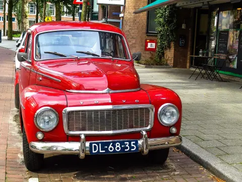 Volvo : Symbole de Sécurité et Fiabilité