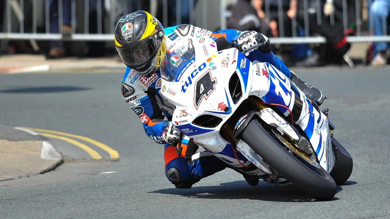 Stationnement des motards : défis urbains